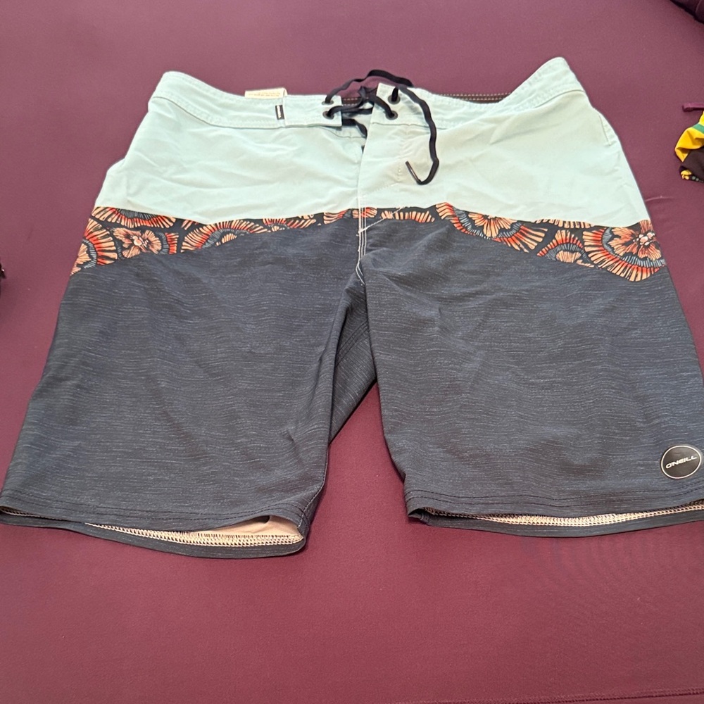 Men’s O’Neil surf shorts